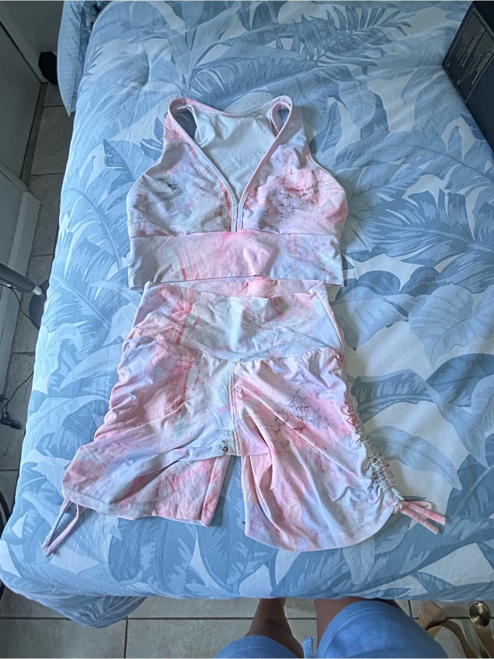 Women’s Pink Tie-Dye workout Set – Crop Top & Shorts